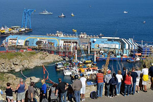 British diver  arrested for souvenir-hunting on Costa Concordia wreck